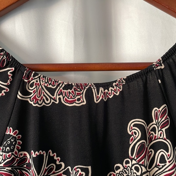 Patterned Blouse with Pretty Design at Neckline - Picture 5 of 5